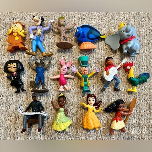 Lot of 15 McDonald’s toys from Disney World 50th aniversary & princess line - Picture 1 of 5